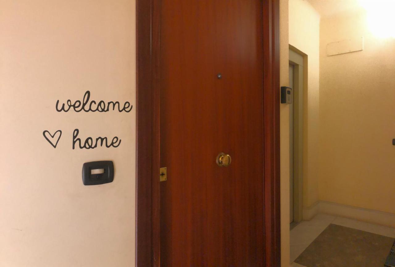 פלרמו Kasa Kala Rooms & Apartments מראה חיצוני תמונה