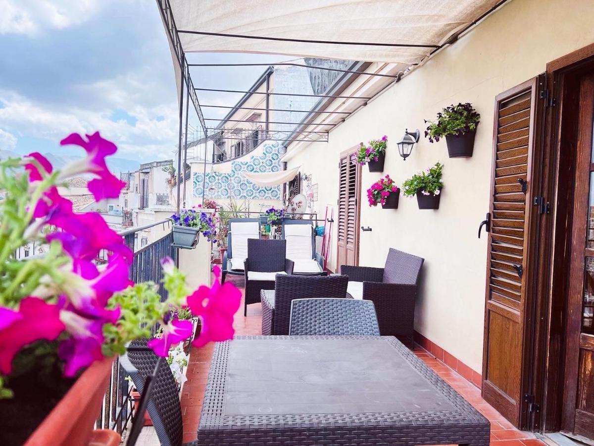 פלרמו Kasa Kala Rooms & Apartments מראה חיצוני תמונה