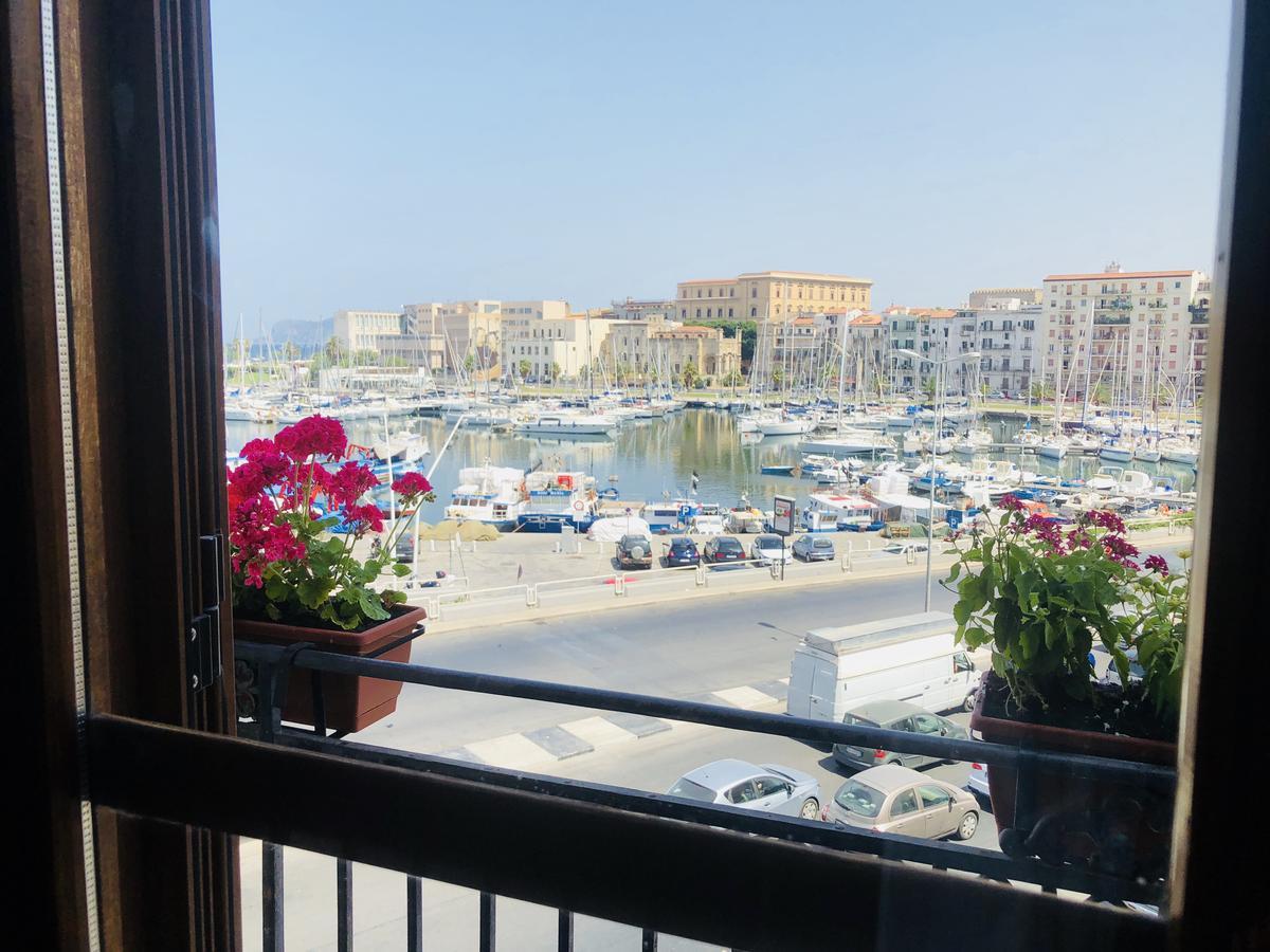 פלרמו Kasa Kala Rooms & Apartments מראה חיצוני תמונה