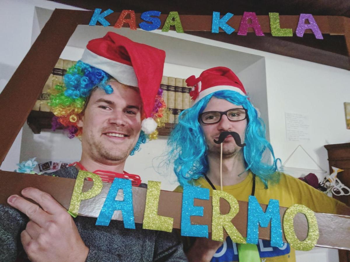 פלרמו Kasa Kala Rooms & Apartments מראה חיצוני תמונה